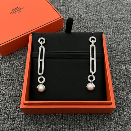 18K Chandra Diamonds Earrings