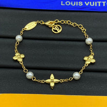 18K Louis Blossom Pearl Bracelet