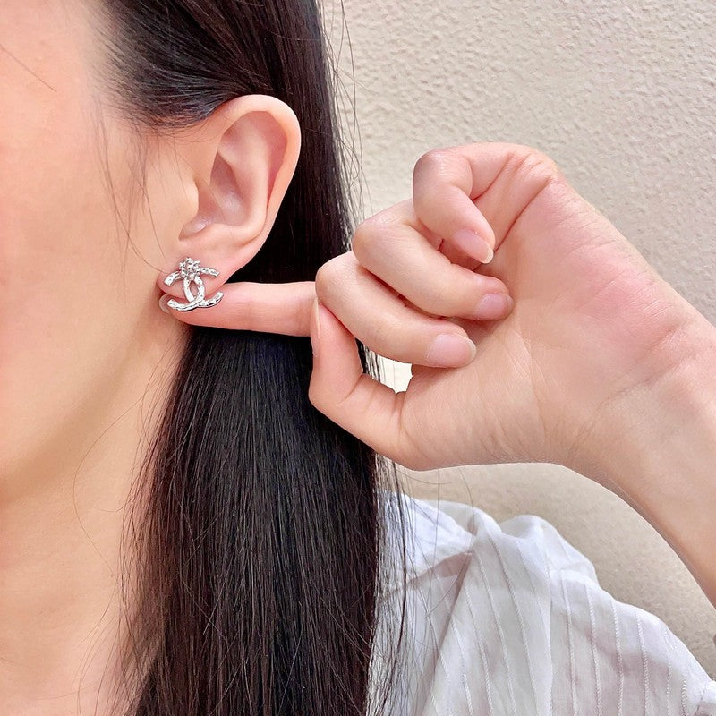 18K CC Vintage Flower Gold Earrings
