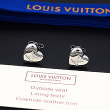 18K Louis Heart Earrings