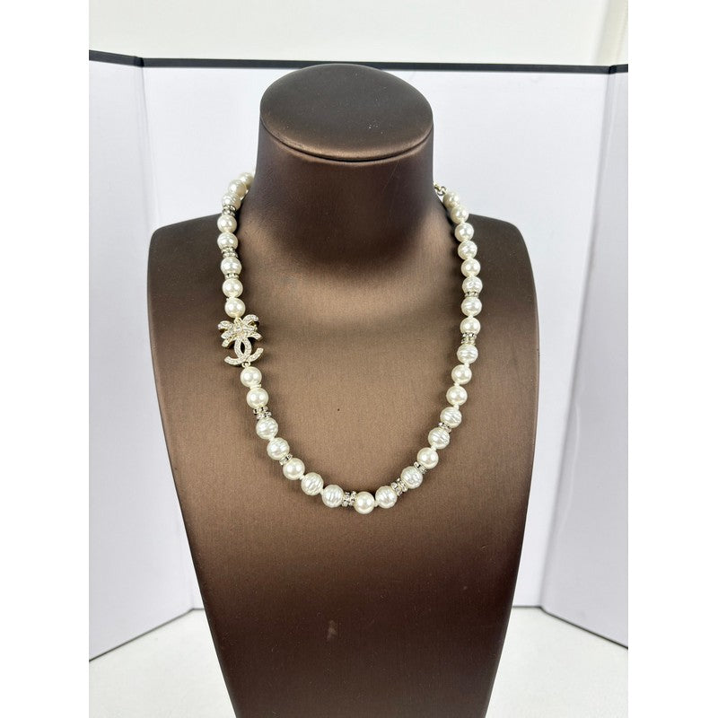 18K CC Bow Diamond Pearl Necklace