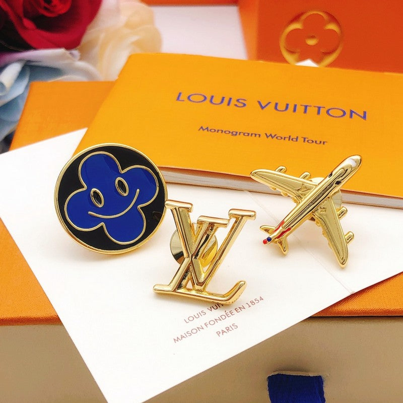 18K Louis Plane Brooch