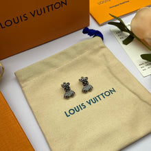 18k Louis Bear Earrings