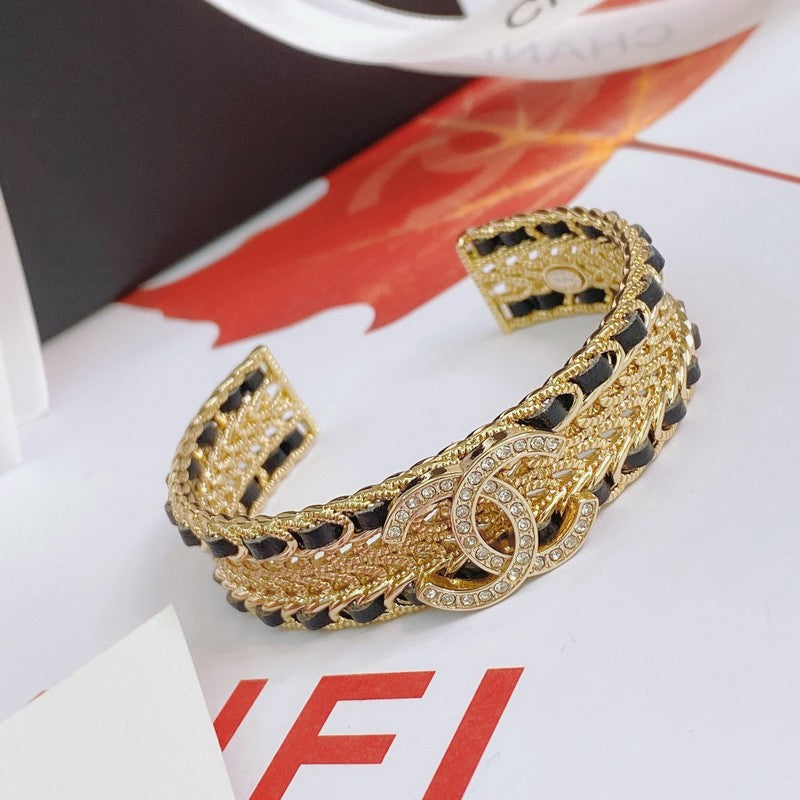 18K CC Strass Cuff Bracelet