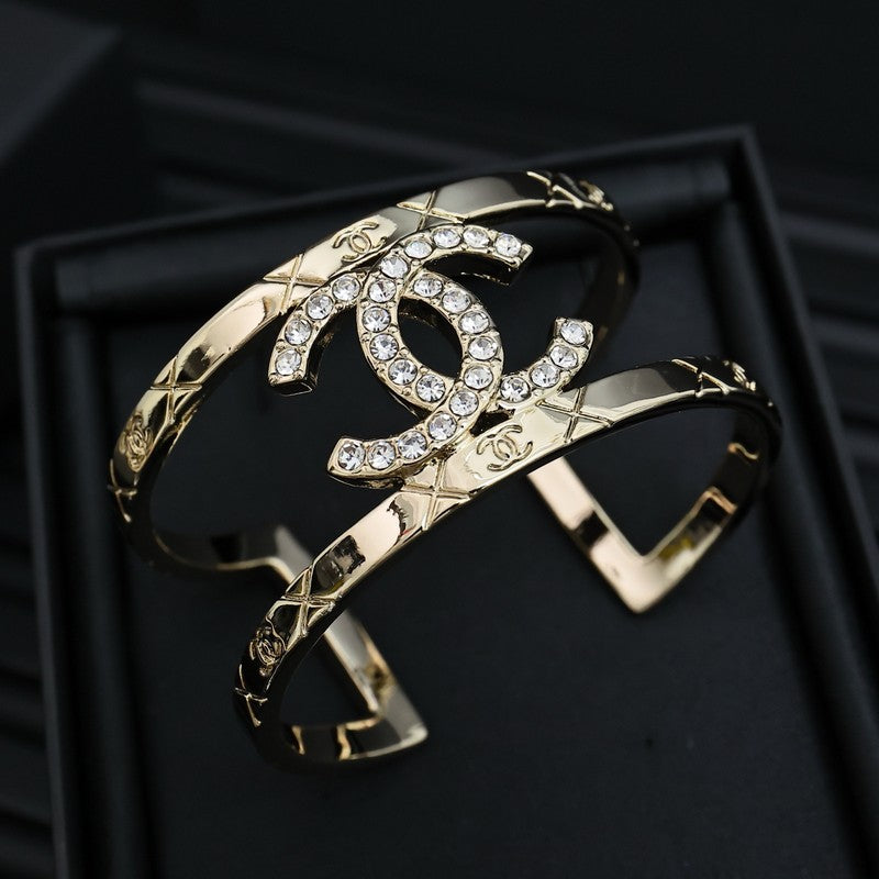 18K CC 2025 Strass Cuff Bracelet