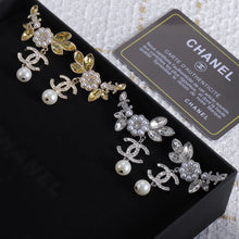 18K CC Flower Crystals Earrings