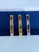 18K Yellow Gold Perlée Signature Bracelet