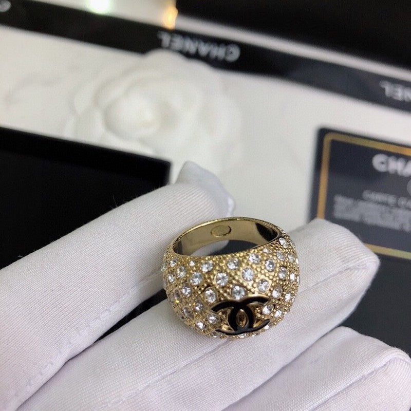 18K CC 26C Diamond Ring