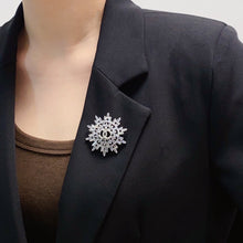 18K CC Snow Flower Brooch