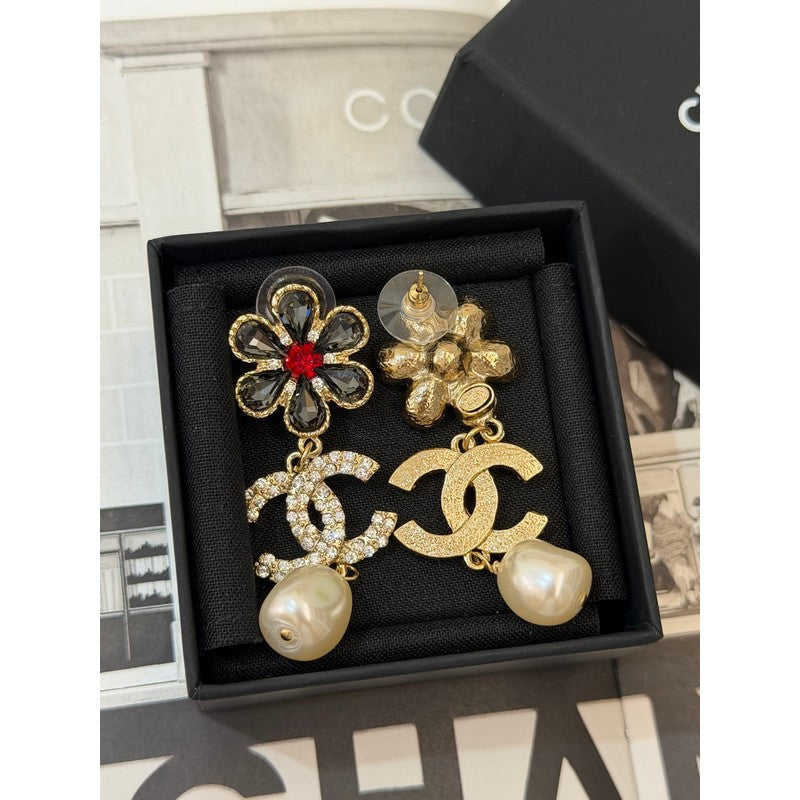 18K CC Black & Red Flower Pearl Earrings
