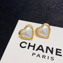 18K CC Heart Pearl Earrings