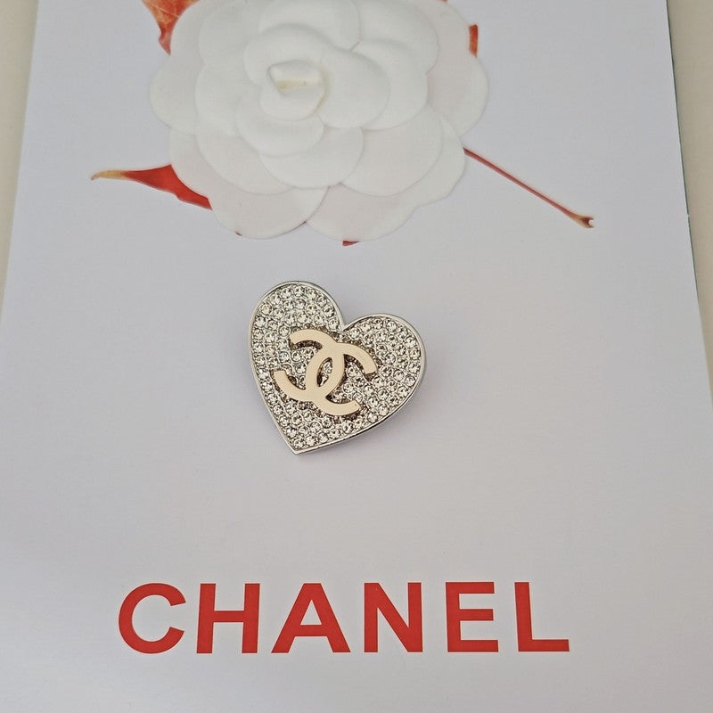 18K CC Diamond Heart Gold Brooch