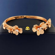 18K Frivole Seven Flowers Bracelet