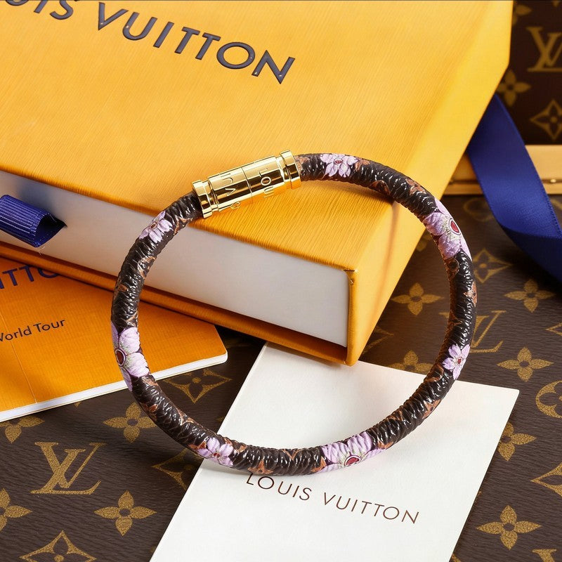 18K Louis Keep It Blossoms Bracelet