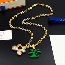 18K Louis Blooming Pendant Necklace