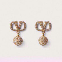 18K Vlogo Diamonds Earrings