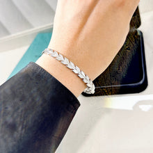 18K T Victoria Vine Diamonds Bracelet