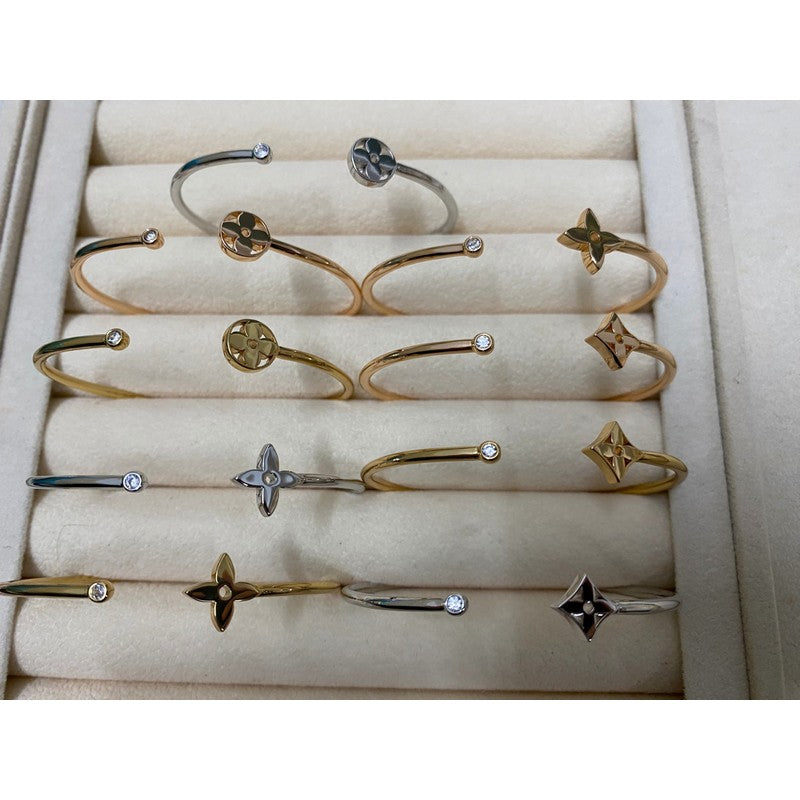 18K Louis Blossom Gold Bracelet