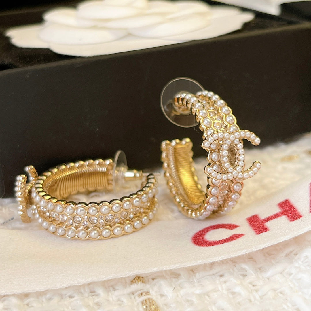 18K CC Pearls Earrings