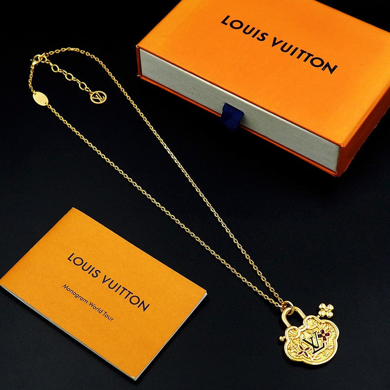 18K Louis Vintage Lock Gold Necklace