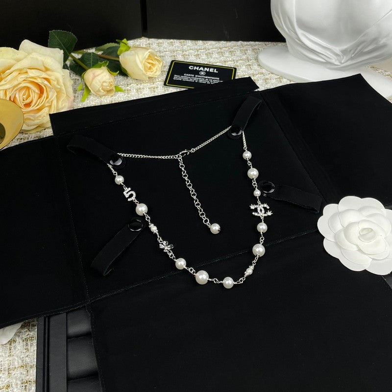 18K CC N.5 Choker Diamond Necklace