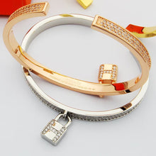 18K Kelly H Lock Vintage H Bracelet