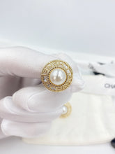 18K CC Pearl Round Earrings