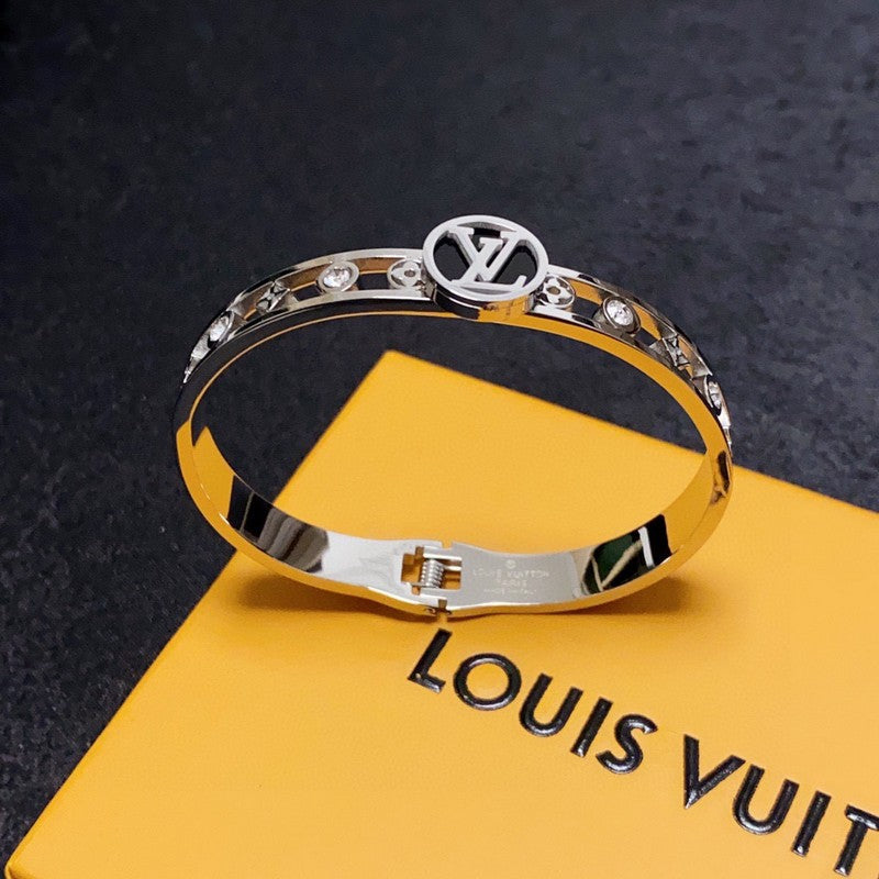 18K Louis Diamond Bracelet