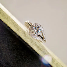 18K Couture Solitaire Ring