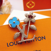 18K Louis Blooming Brooch