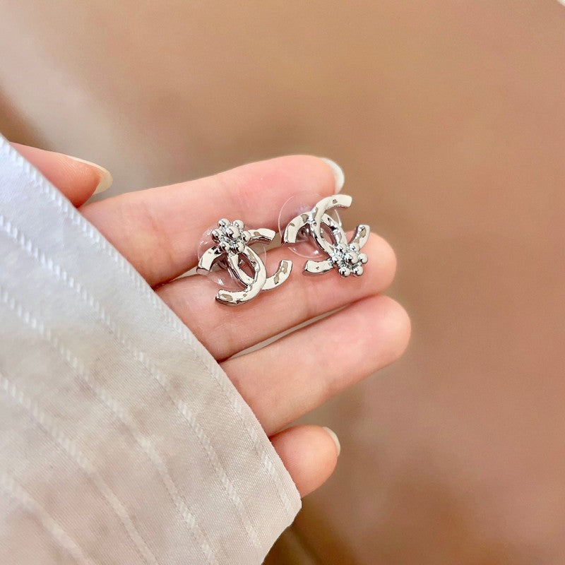 18K CC Vintage Flower Gold Earrings
