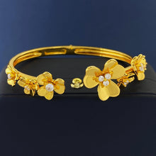 18K Frivole Seven Flowers Bracelet