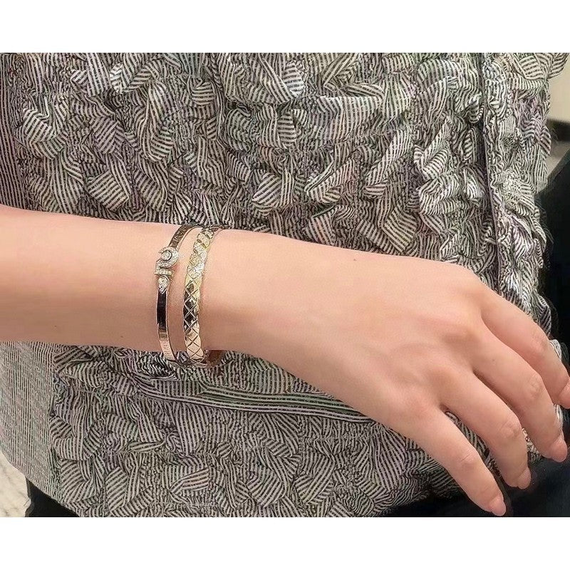 18K CC No.5 Diamond Gold Bracelet