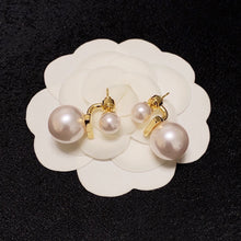 18K Triomphe Pearl Earrings