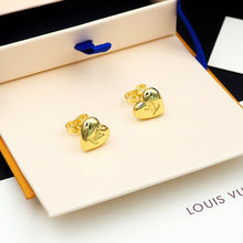 18K Louis Heart Earrings