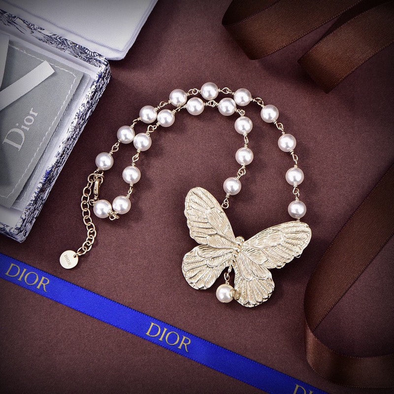 18K CD Butterfly Pearl Choker Necklace