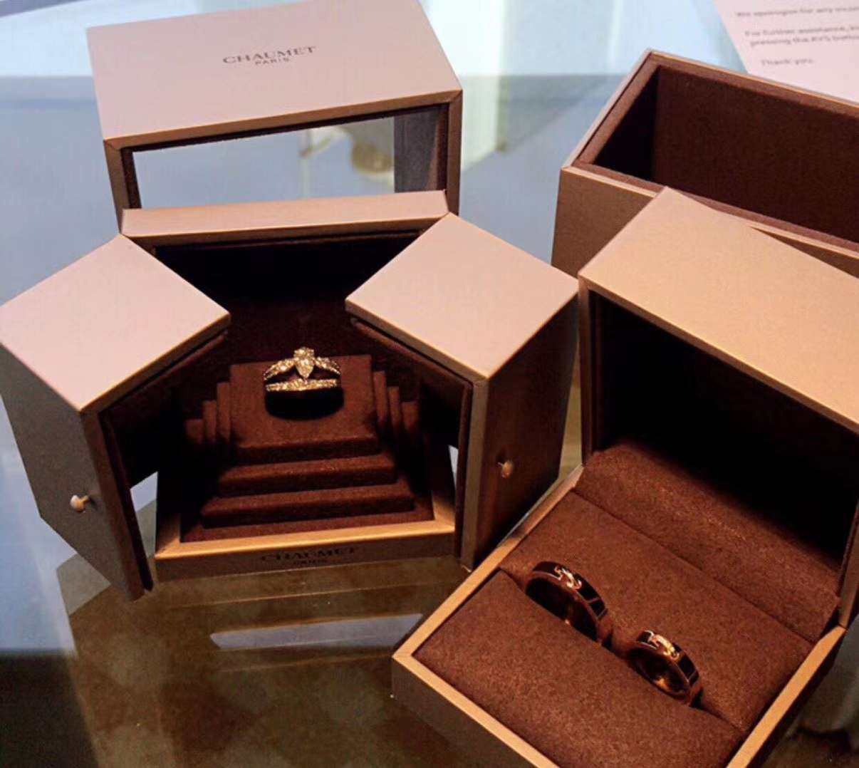 18K Jos¨¦phine Engagement Ring