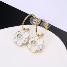 18K CC Flower Earrings