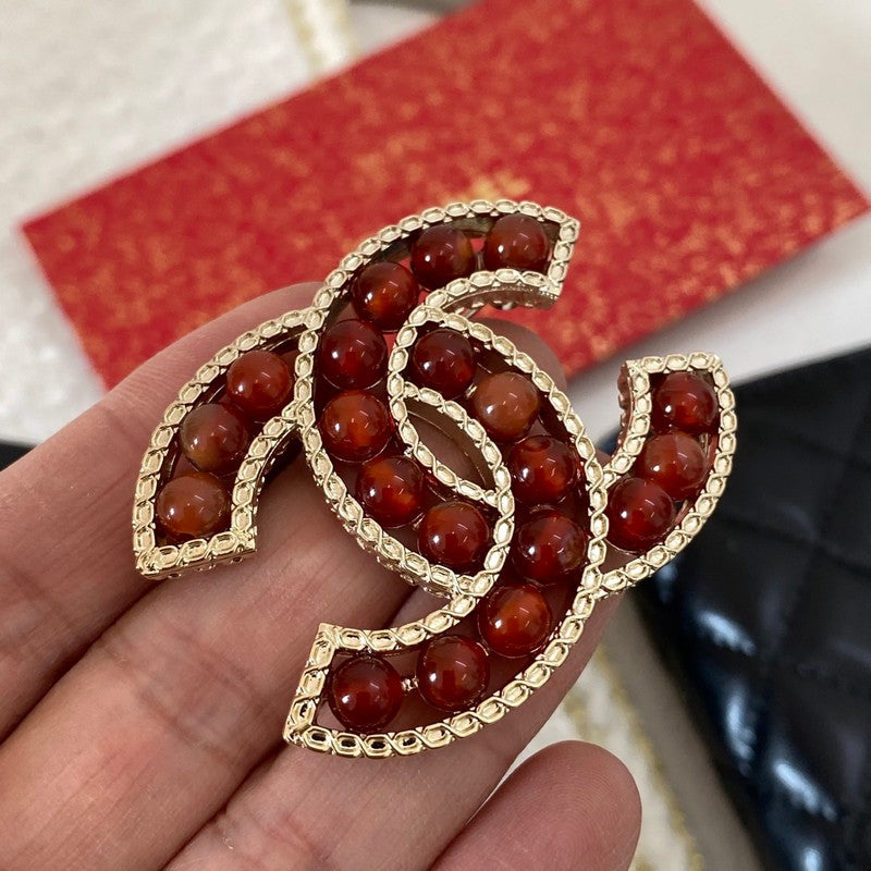 18K CC Red & Brown Pearl Gold Brooch