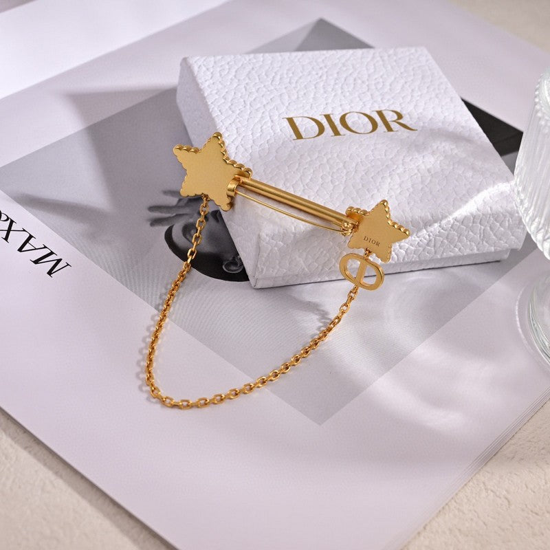 18K CD Black Star Gold Chain Brooch