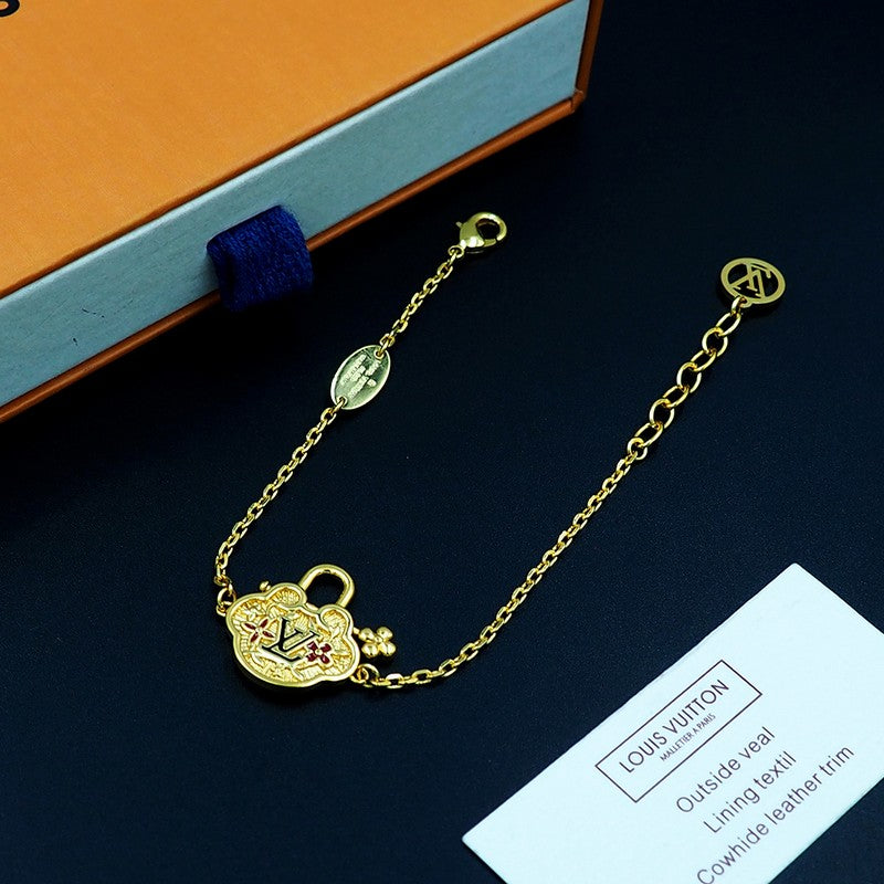 18K Louis Vintage Lock Gold Bracelet