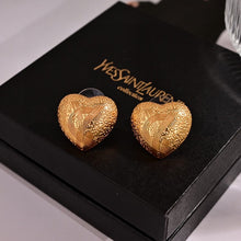 18K Sanit Heart Earrings