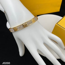 18K F Is Bracelet