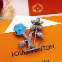 18K Louis Blooming Brooch