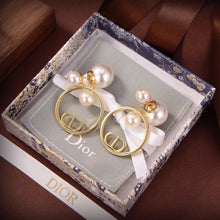 18K CD Circle Pearls Earrings