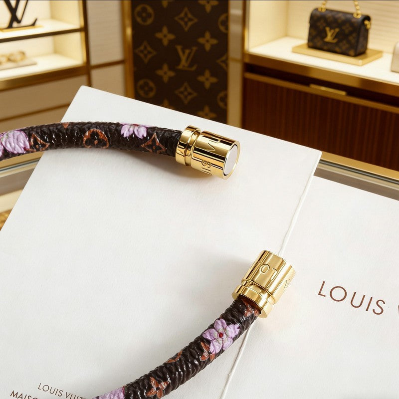 18K Louis Keep It Blossoms Bracelet