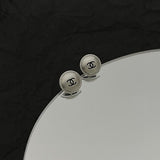 18K CC White Gold Round Earrings
