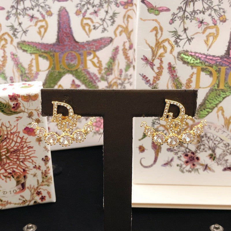 18K CD Seven Diamond Star Earrings