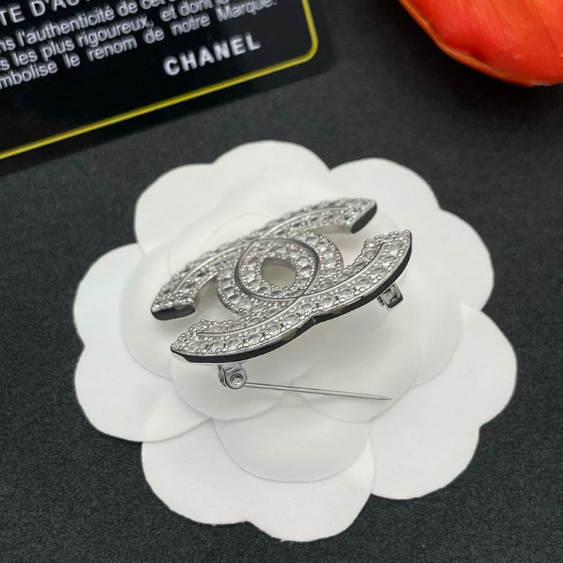 18K CC Full Diamond Brooch