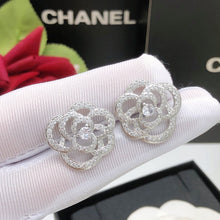 18K CC Camellia Diamond Brooch